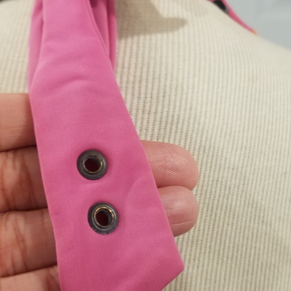 Converse swim top- size medium - Picture 10 of 13